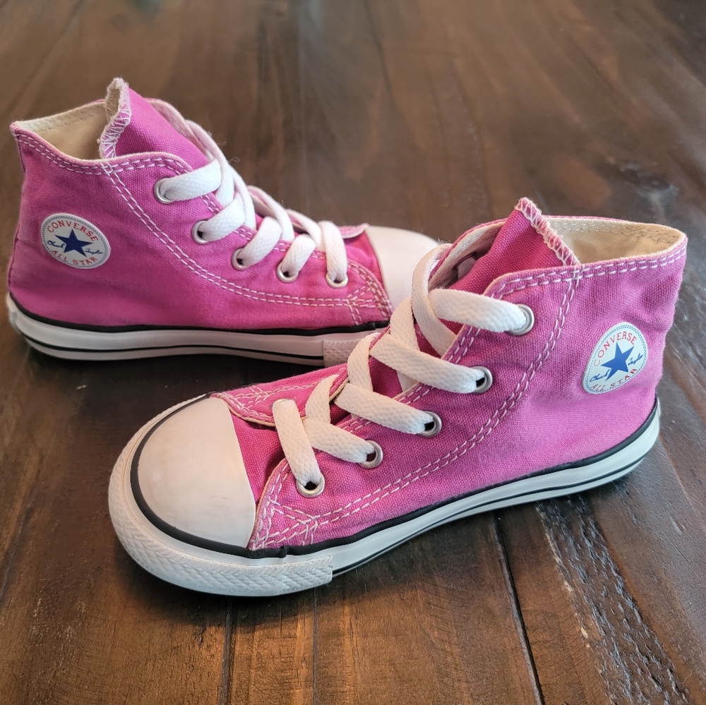 Girls size 10 ☆Converse☆ high tops
